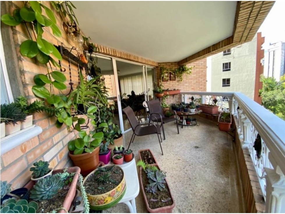Vendo apartamento Laureles
