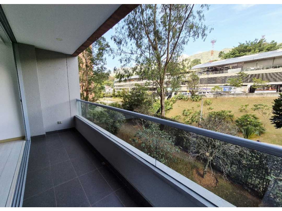 Vendo apartamento Loma del chocho Envigado 98 mts 3 alcobas 2 parquead — foto 6