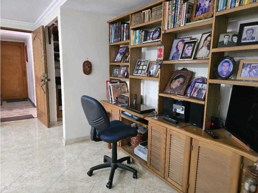 Vendo apartamento Los Colores sector Cuarta Brigada Medellin — foto 5