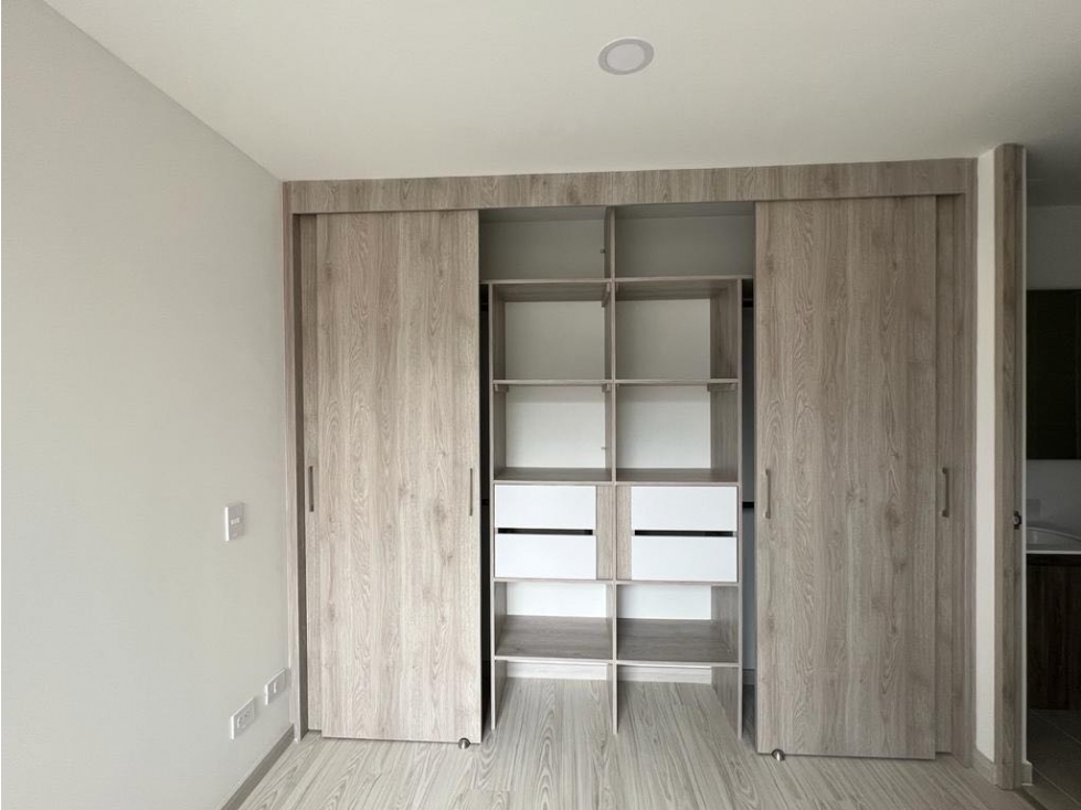 Vendo apartamento Metropolitan. Sector San Diego — foto 6