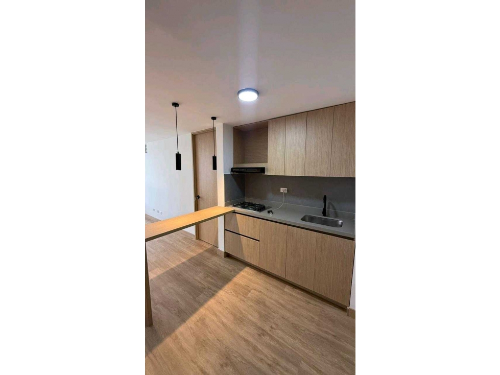 VENDO APARTAMENTO MODERNO CALAZANS PARTE ALTA UNIDAD CERRADA, PISCINA