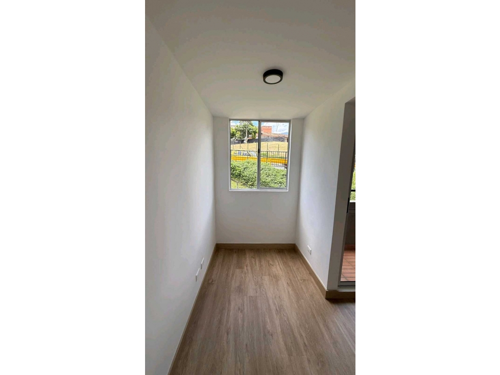 VENDO APARTAMENTO MODERNO ENVIGADO ESTRENAR CON PQ UNIDAD SIN PISCINA — foto 4