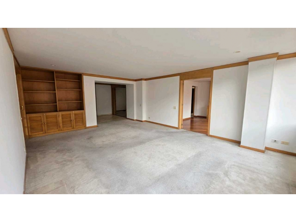 VENDO Santa Paula /Molinos Norte. Ideal para Remodelar. 3 HAB 3 PRK VM — foto 4