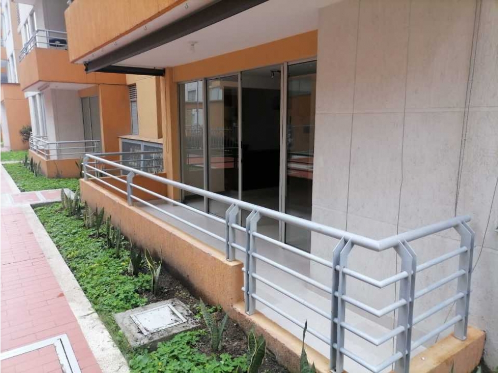 Vendo apartamento norte de cali barrio la flora 1er piso unidad cerrad — foto 5