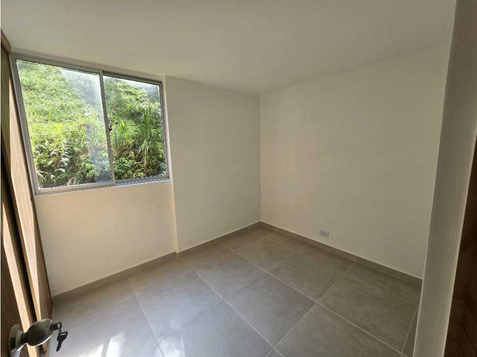 VENDO APARTAMENTO NUEVO EN SABANETA — foto 2