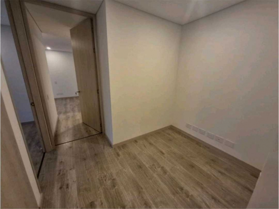 VENDO APARTAMENTO NUEVO Y MODERNO PARA ESTRENAR EN EL POBLADO — foto 6