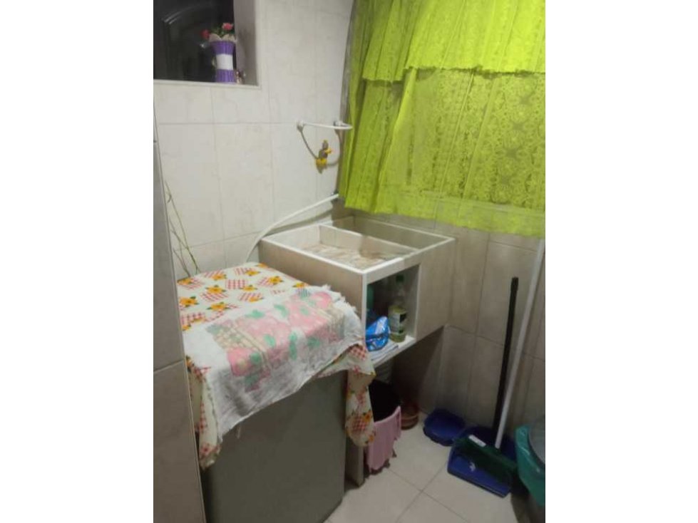 VENDO APARTAMENTO P4 POBLADO GIRON - 4