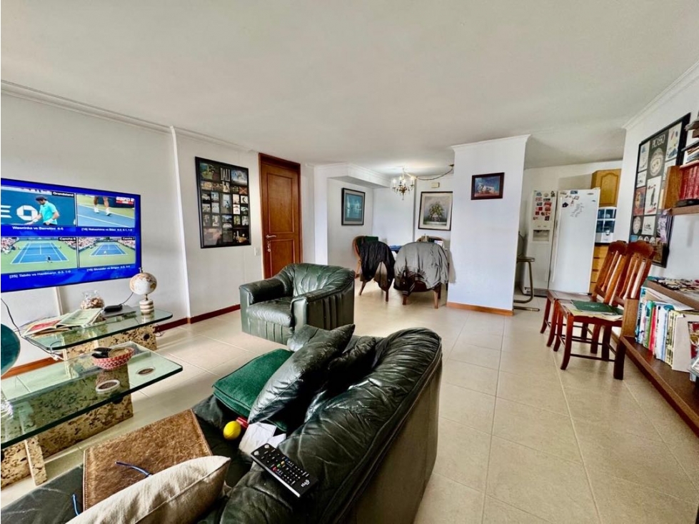 VENDO APARTAMENTO PARA REMODELAR EN EL POBLADO — foto 4