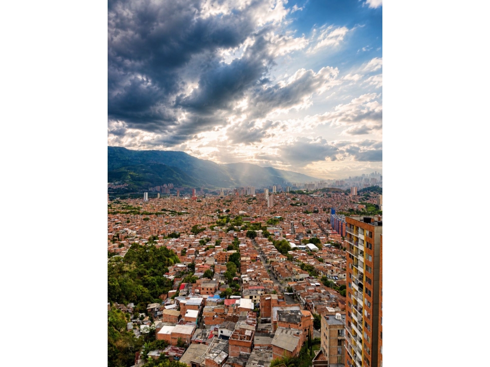 Vendo Apartamento- Parqueadero carro privado - Excelente vista