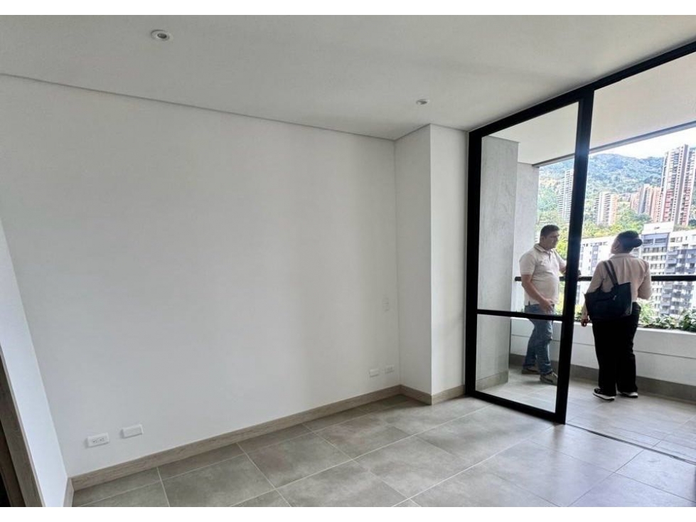 Vendo apartamento El Poblado, 87 m2, 2 habitaciones, 2 parq. — foto 3
