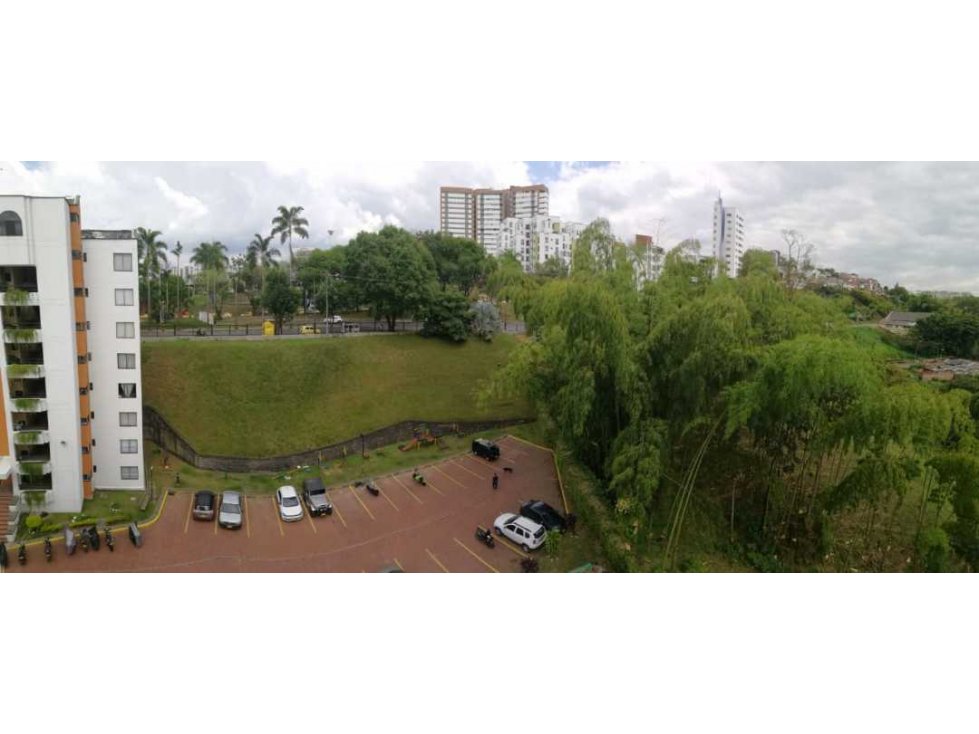VENDO AMPLIO APARTAMENTO CERCA A PROVIDENCIA Y LA 14 PEREIRA — foto 2