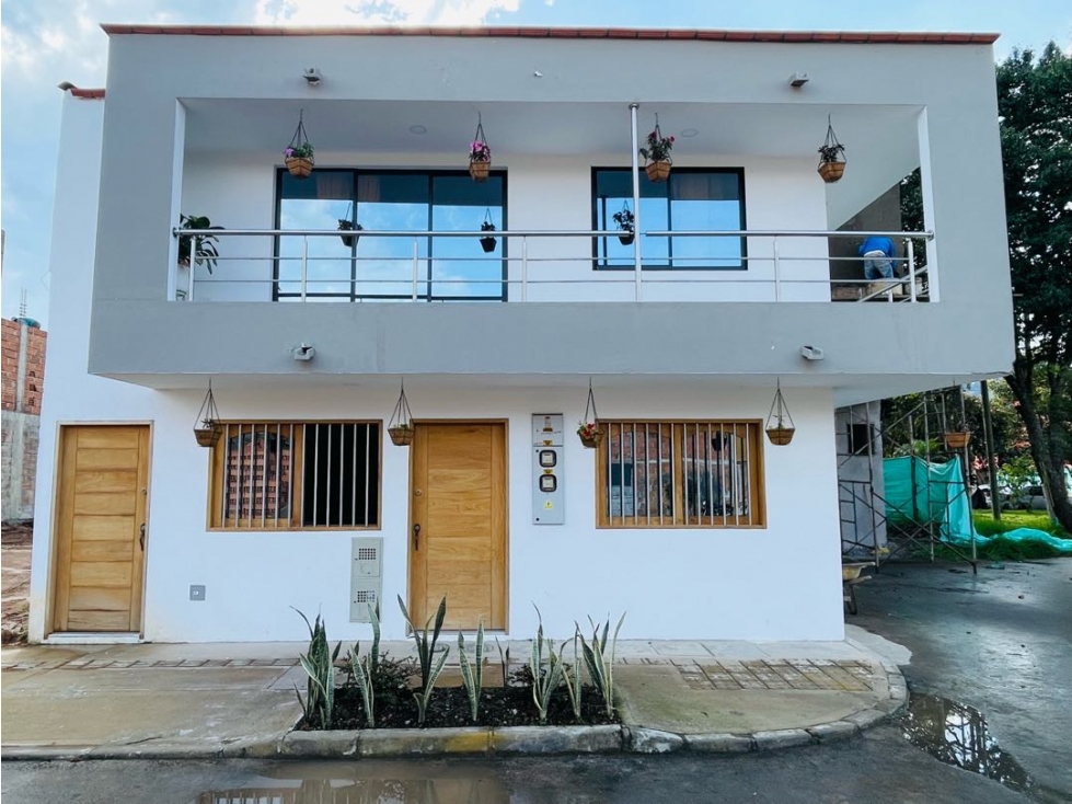 VENDO APARTAMENTO PRIMER PISO EN UNIDAD ABIERTA - LA CEJA ANTIOQUIA