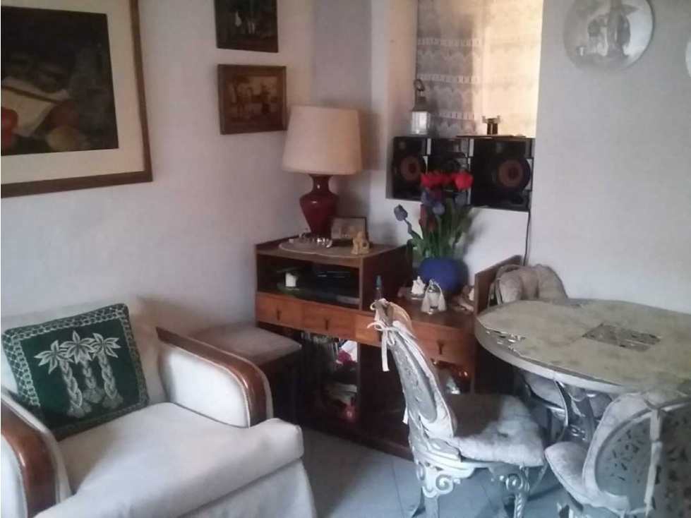 VENDO APARTAMENTO PRIMER PISO EN ALMERIA