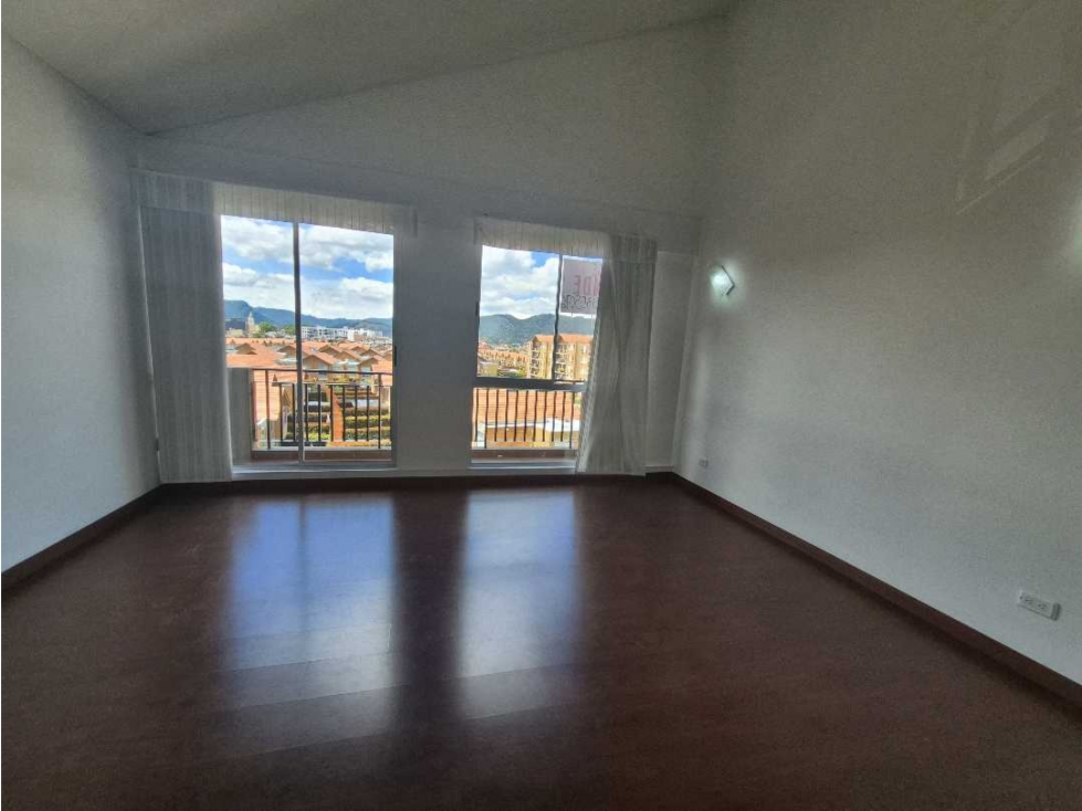 VENDO APARTAMENTO EN HUERTAS DE CAJICA ,INGRESO POR ESCALERAS — foto 3