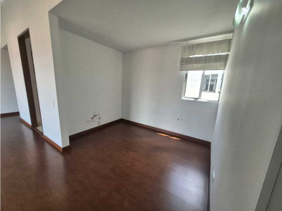 VENDO APARTAMENTO EN HUERTAS DE CAJICA ,INGRESO POR ESCALERAS — foto 5