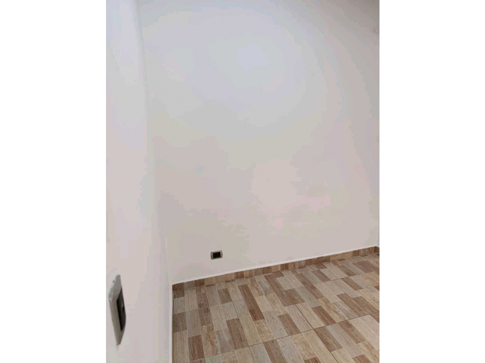 VENDO APARTAMENTO QUINTO PISO EN ITAGÜÍ-CERCA A PILSEN — foto 4