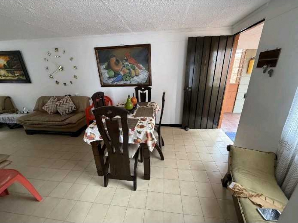 VENDO APARTAMENTO CUARTO PISO ACCESO POR ESCALAS GRAN AVENIDA BELLO — foto 5