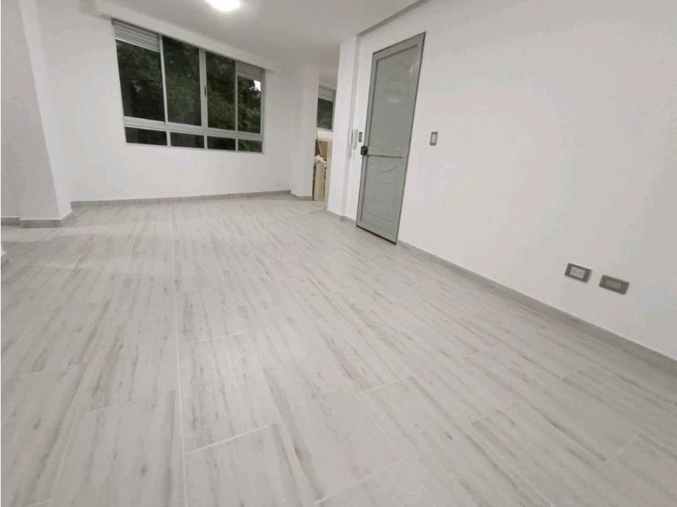 VENDO APARTAMENTO REMODELADO EN BELEN CERCA DEL EXITO — foto 2