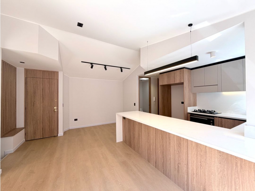 VENDO APARTAMENTO REMODELADO EN SAN PATRICIO — foto 2