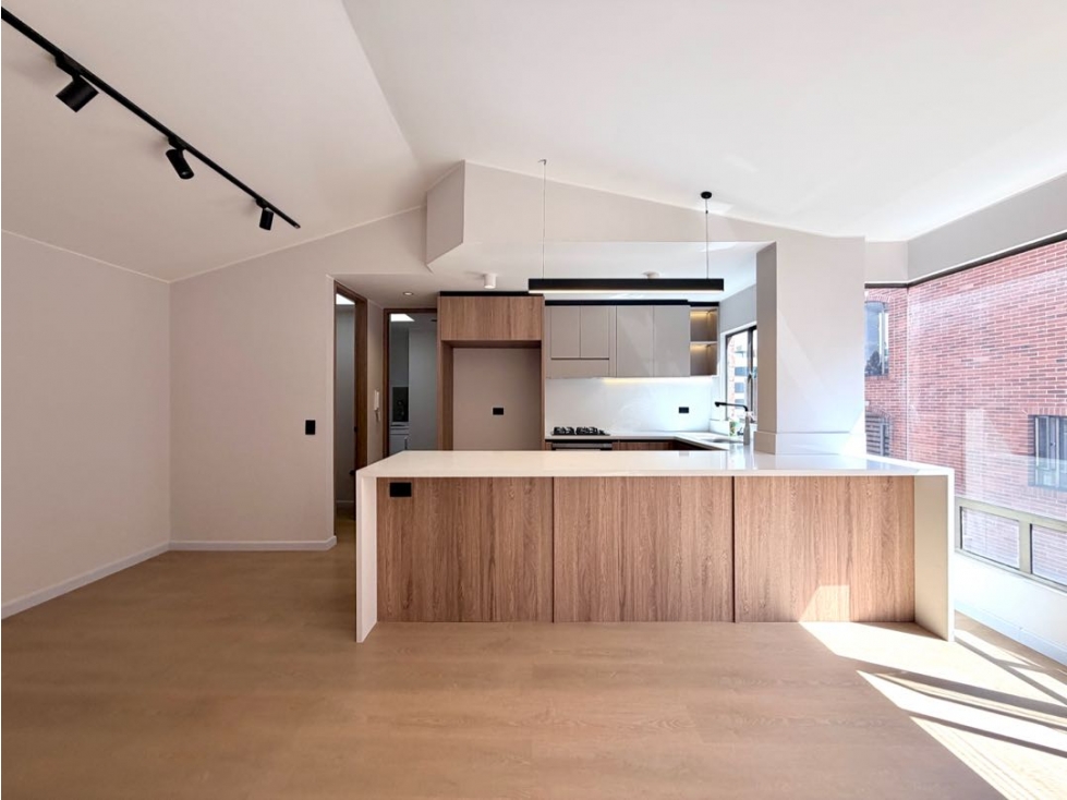 VENDO APARTAMENTO REMODELADO EN SAN PATRICIO — foto 3