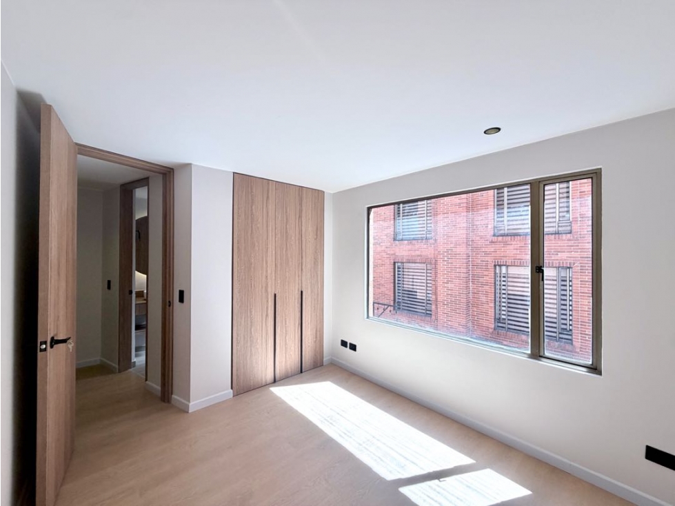 VENDO APARTAMENTO REMODELADO EN SAN PATRICIO — foto 5