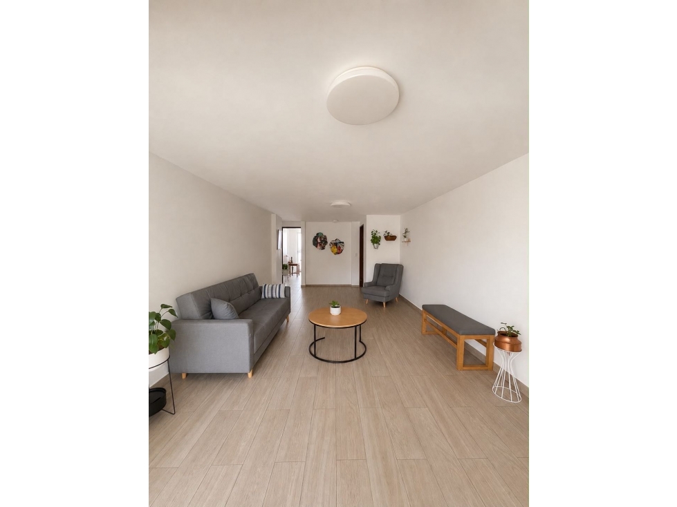 VENDO APARTAMENTO REMODELADO EN LAURELES CON COLEGA