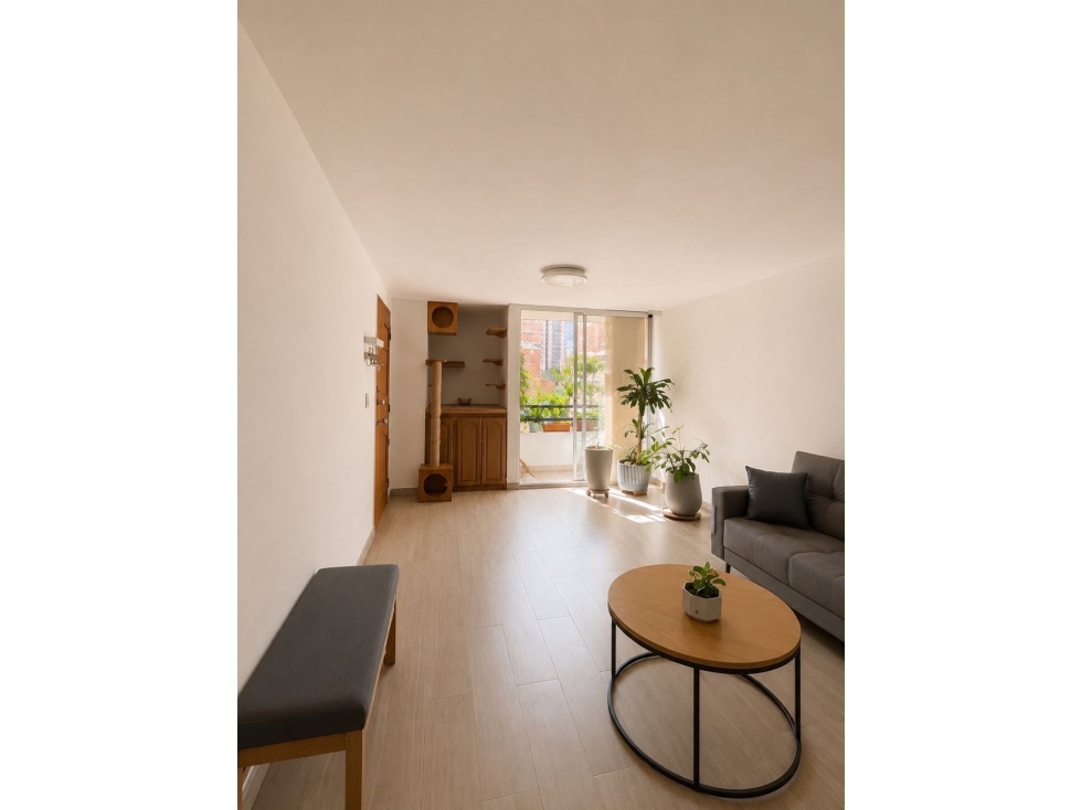 VENDO APARTAMENTO REMODELADO EN LAURELES CON COLEGA — foto 2