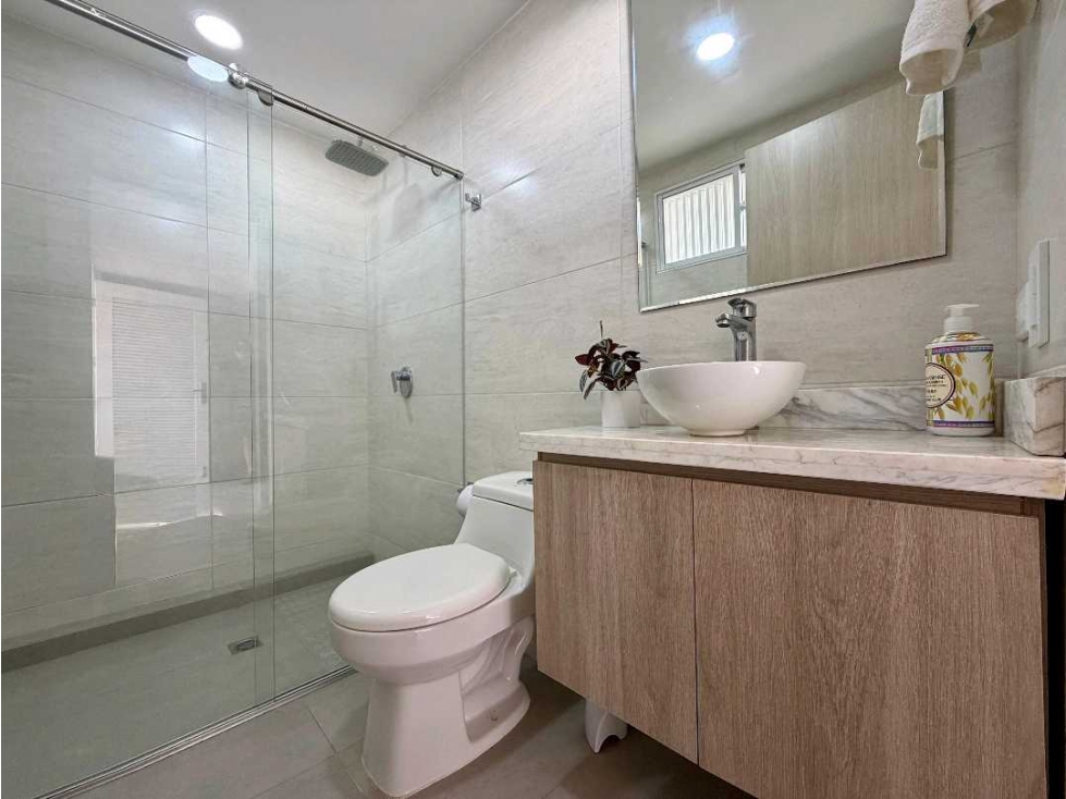 VENDO APARTAMENTO REMODELADO SEGUROS BOLIVAR BOCAGRANDE CARTAGENA — foto 5