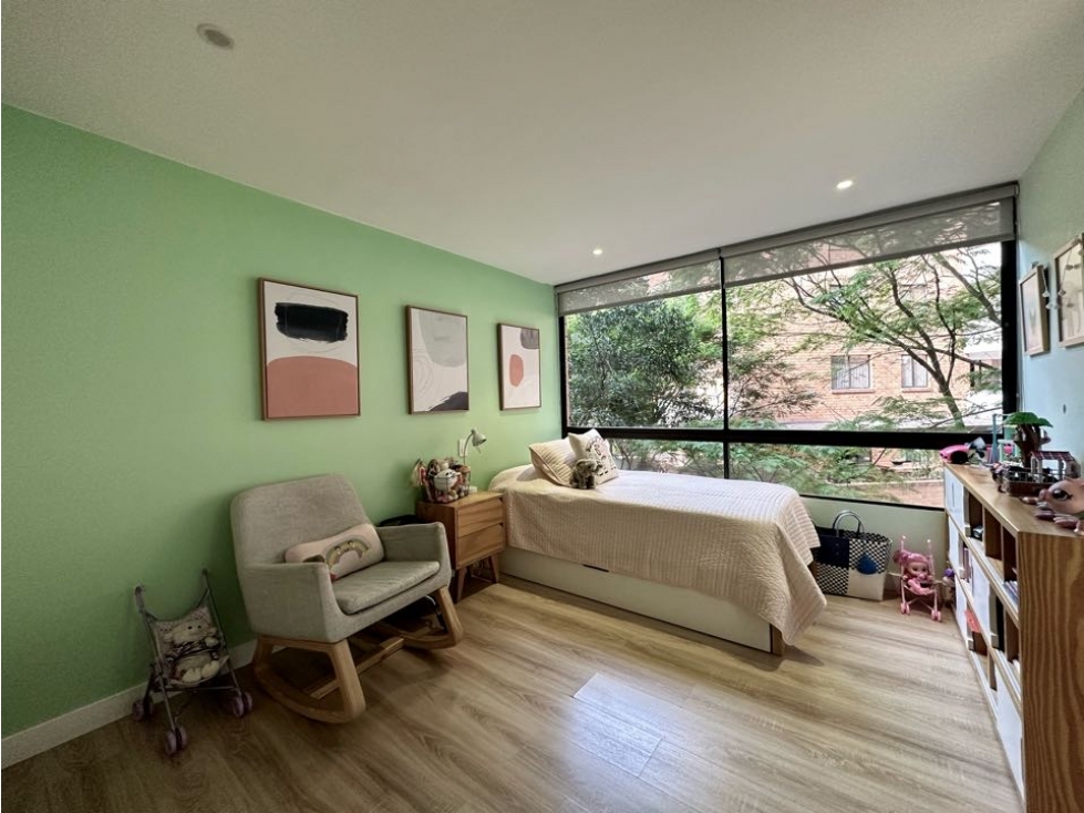 VENDO APARTAMENTO REMODELADO VIZCAYA , 2 ALCOBAS, ESTUDIO Y SERVICIO — foto 4