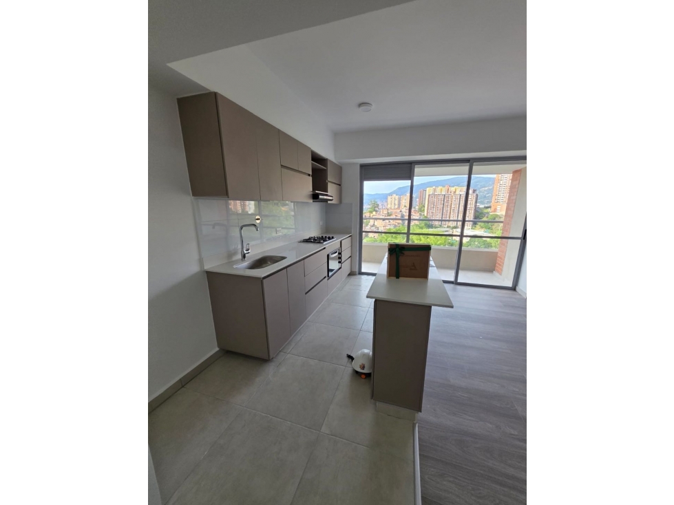 VENDO APARTAMENTO SABANETA INICIO LOMA ASDESILLAS CERCA MAYORCA — foto 3
