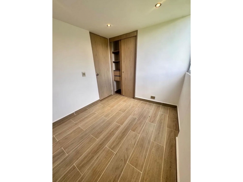 VENDO APARTAMENTO SABANETA PAN DE AZÚCAR UNIDAD COMPLETA SIN PARQ. — foto 3