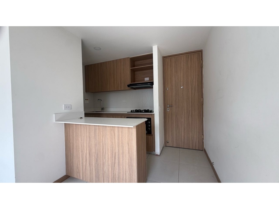 VENDO APARTAMENTO SABANETA ZONA PLANA