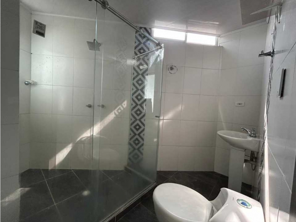 VENDO APARTAMENTO SECTOR LA CAPILLA SOBRE LA AV SIMON BOLIVAR — foto 5