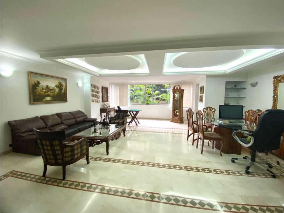 VENDO APARTAMENTO SECTOR PATIO BONITO PARA REFORMAR