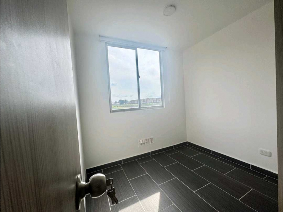 Vendo apartamento segundo Piso Acceso escaleras en Cajica. - 4