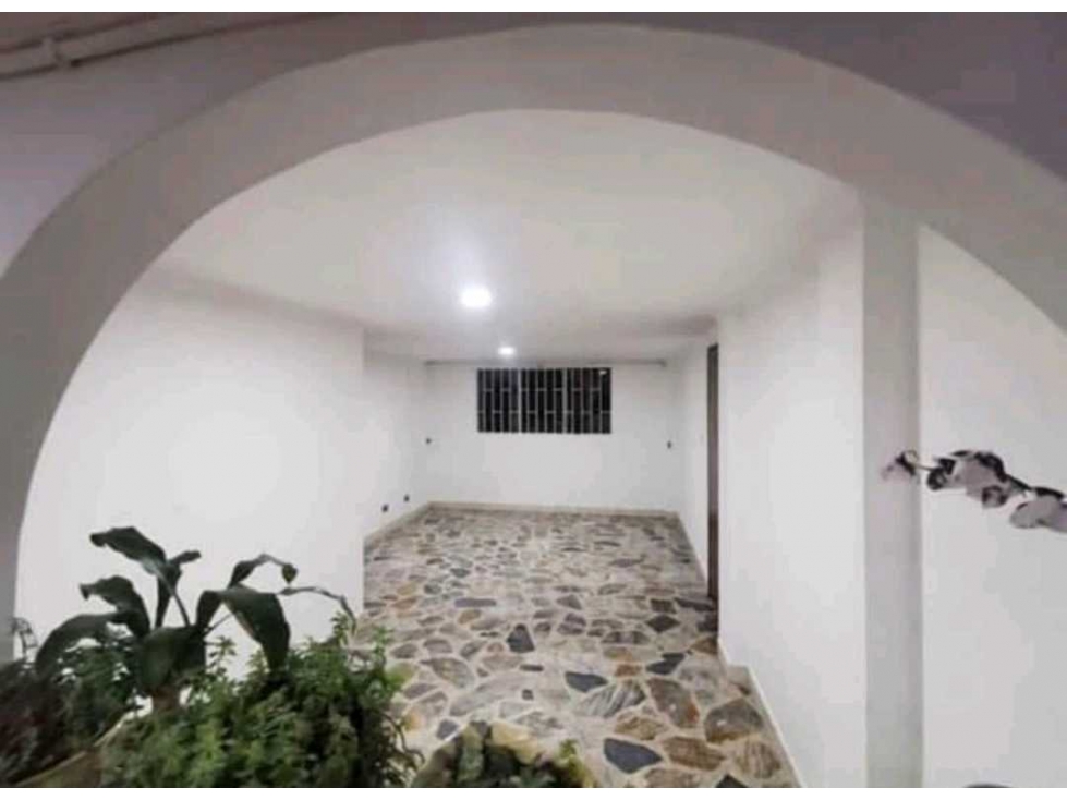 VENDO APARTAMENTO SEGUNDO PISO ALMERIA — foto 3