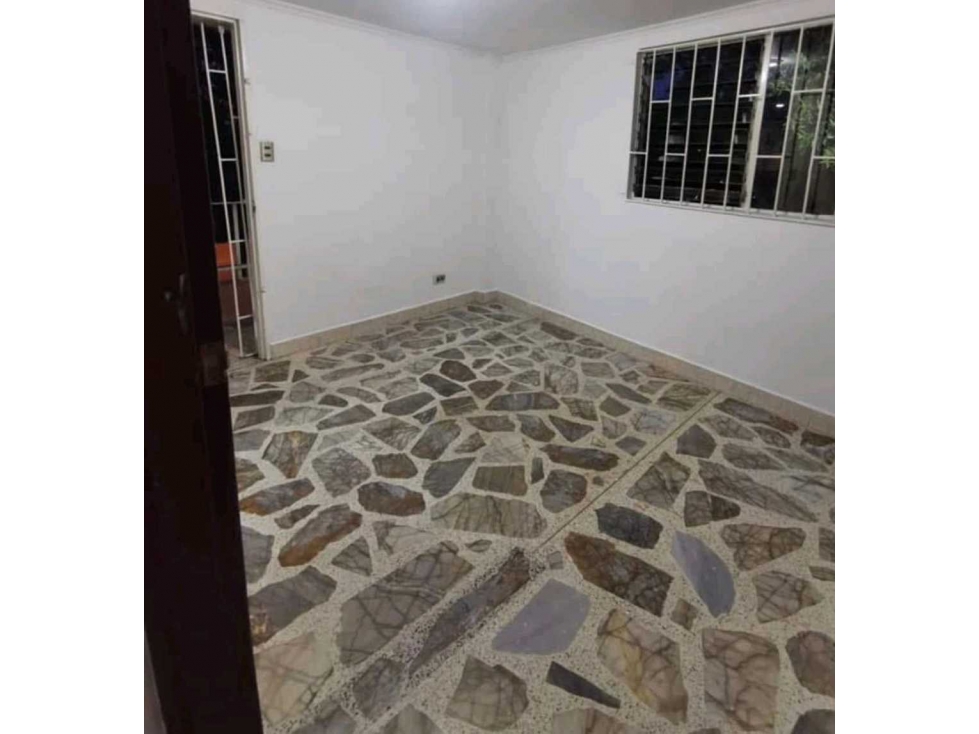 VENDO APARTAMENTO SEGUNDO PISO ALMERIA — foto 6