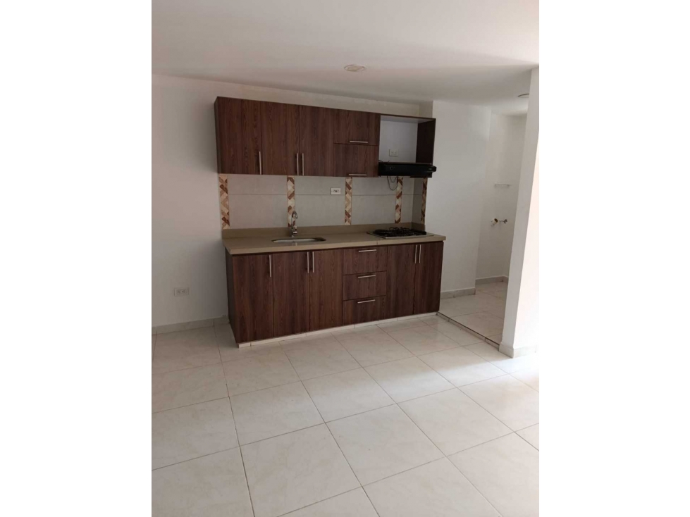 VENDO APARTAMENTO SEGUNDO PISO BARRIO FLORENCIA MEDELLIN — foto 3
