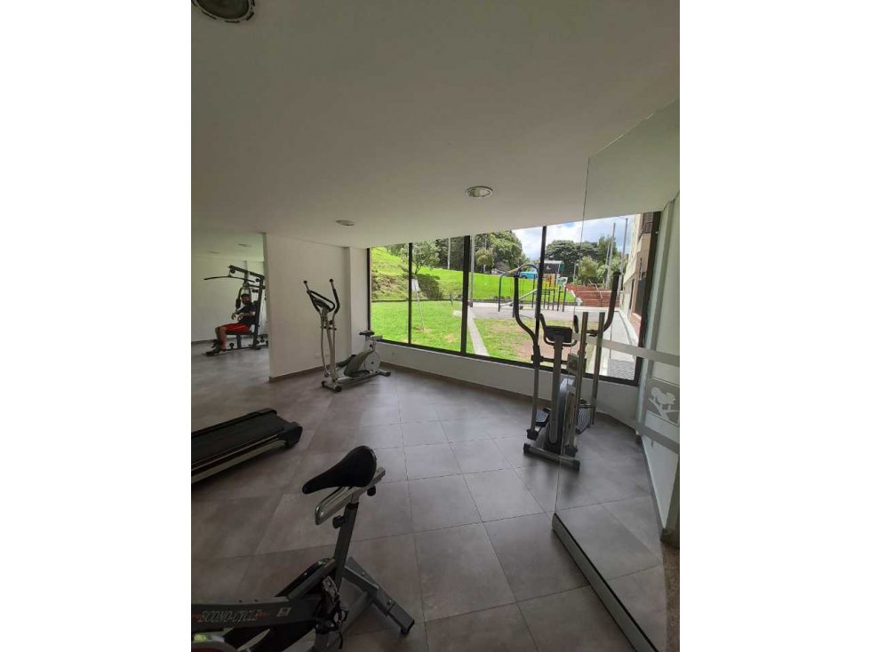 VENDO APARTAMENTO SEXTO PISO CON ASCENSOR PARQUEADERO Y DEPOSITO — foto 5