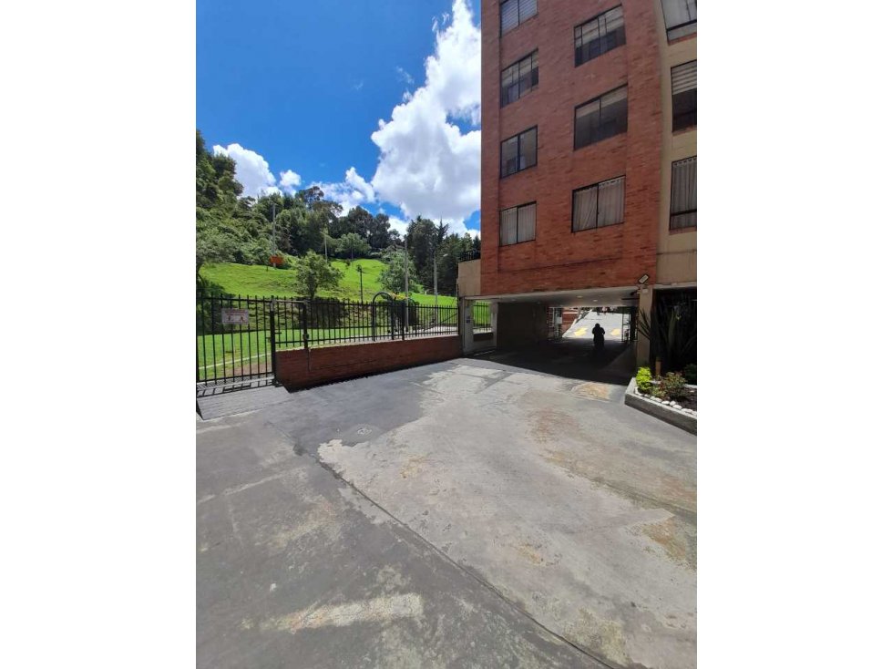 VENDO APARTAMENTO SEXTO PISO CON ASCENSOR PARQUEADERO Y DEPOSITO — foto 6