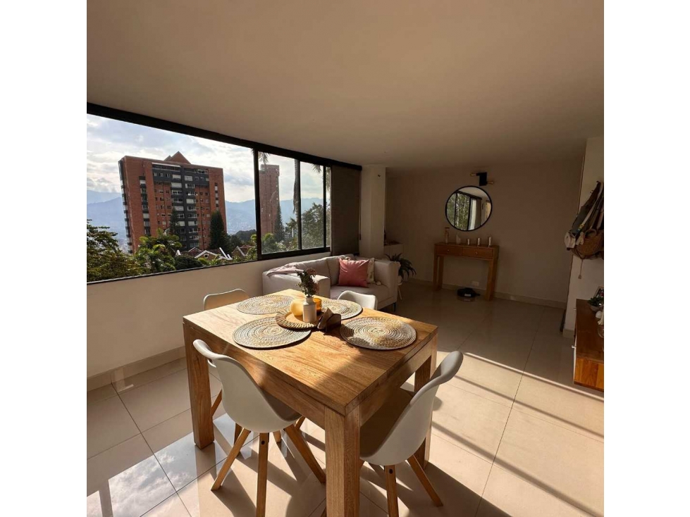VENDO APARTAMENTO TERCER PISO AVENIDA LAS PALMAS