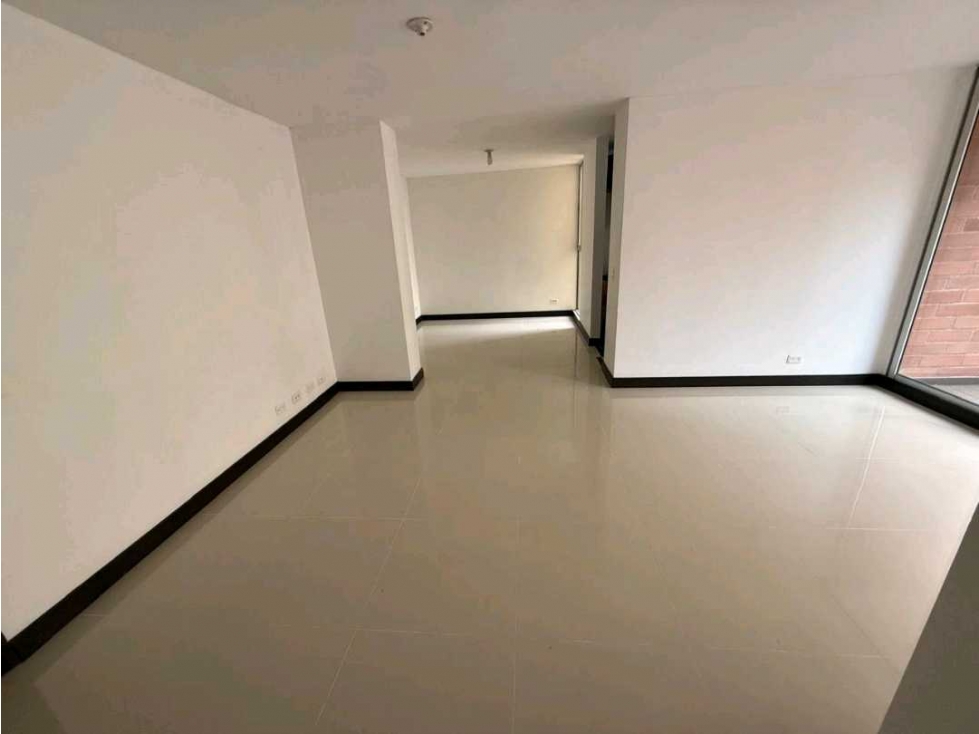 VENDO APARTAMENTO ZONA PLANA ENVIGADO BARRIO LA PAZ — foto 3