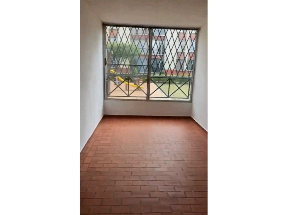 Vendo apartamentol norte de cali barrio torres de confandi 1er piso — foto 4