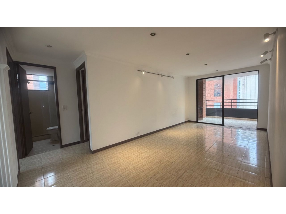 VENDO APARTAMENTO EN LOS BERNAL - GRAN POTENCIAL DE REMODELACION — foto 5