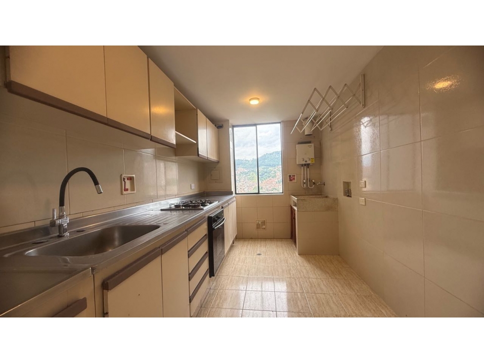 VENDO APARTAMENTO EN LOS BERNAL - GRAN POTENCIAL DE REMODELACION — foto 6