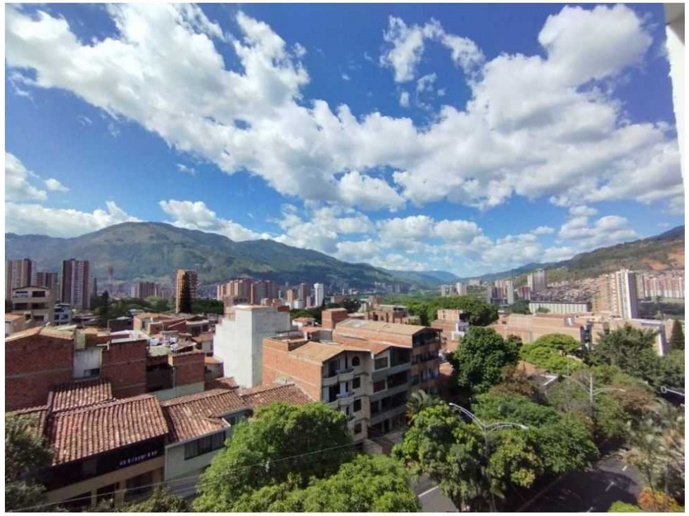 VENDO APARTAESTUDIO PISO 5 ACCESO POR ESCALAS CABAÑAS BELLO — foto 4