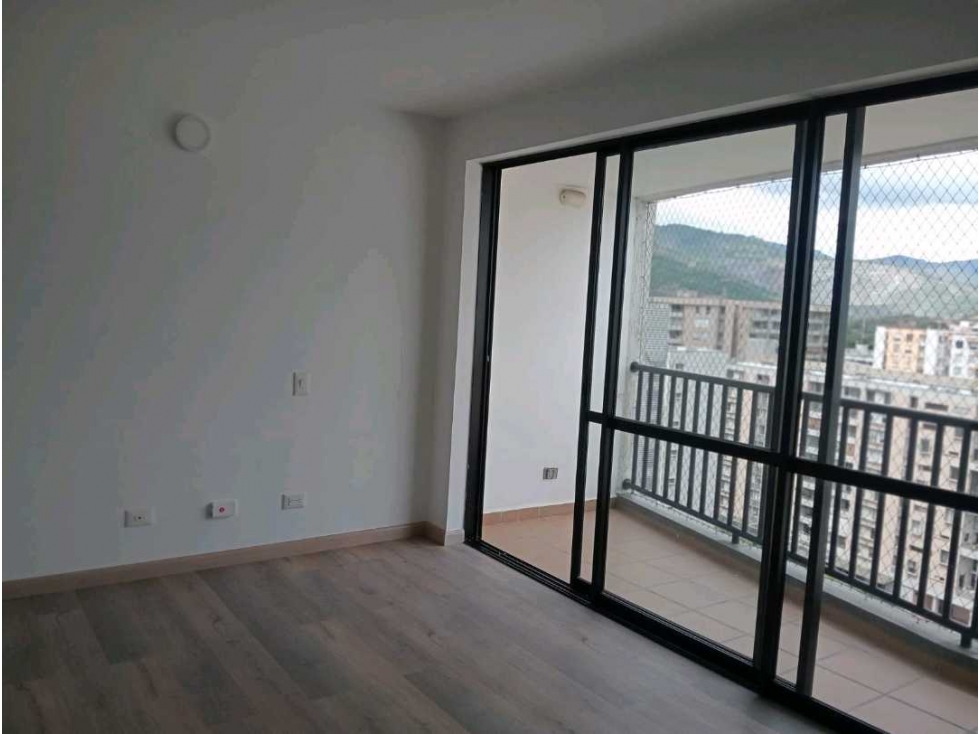 Vendo apartmento norte de cali barrio la flora una alcoba — foto 3