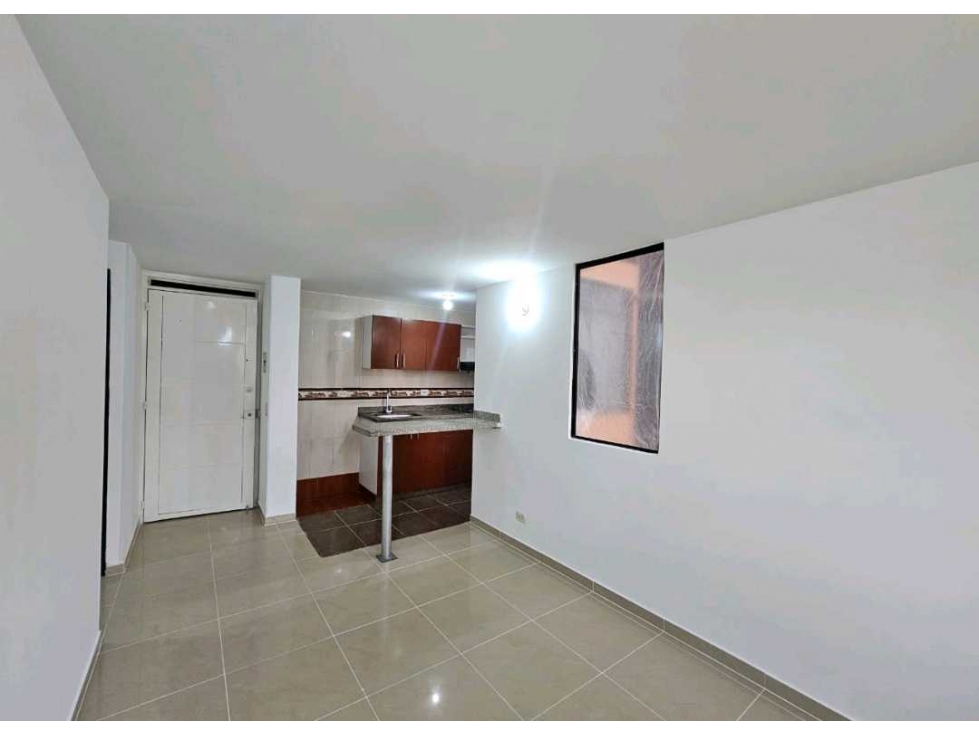 Vendo apro en conjunto cerrado en Madrid