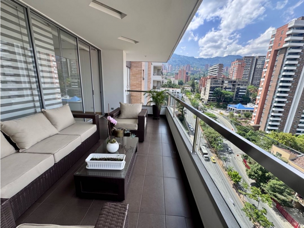 Vendo apto 187.9 mtr piso alto sector San Fernando unidad completa