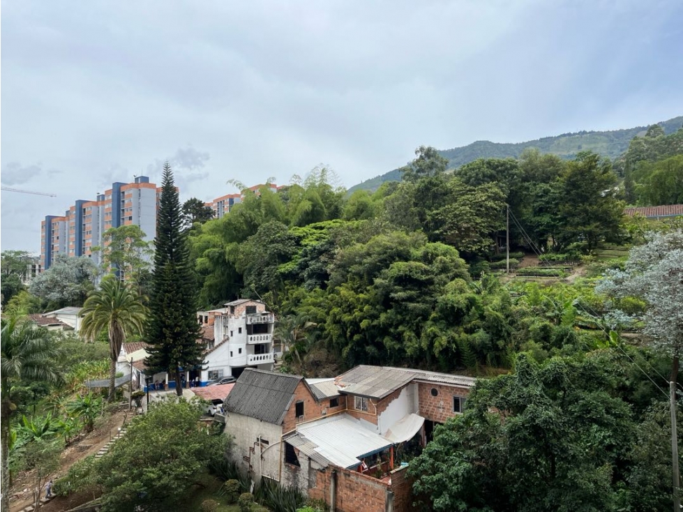 Vendo Apto 64m2 en La Estrella Tablaza — foto 2